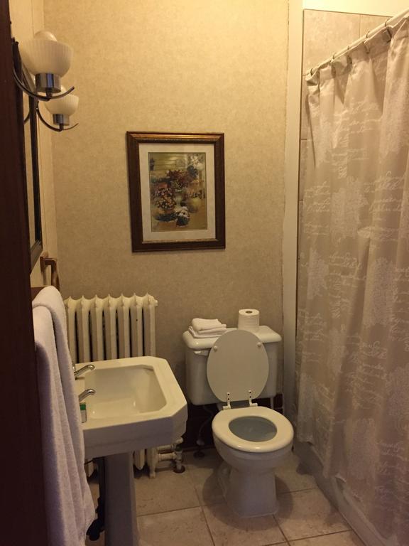 Le Petit Château Montebello B&B Chambre photo